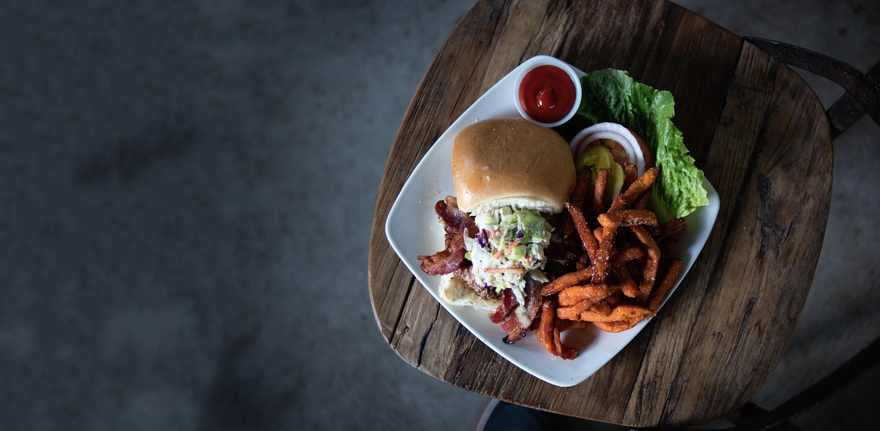 Burger & diner: the banner photo of its sample QR menu